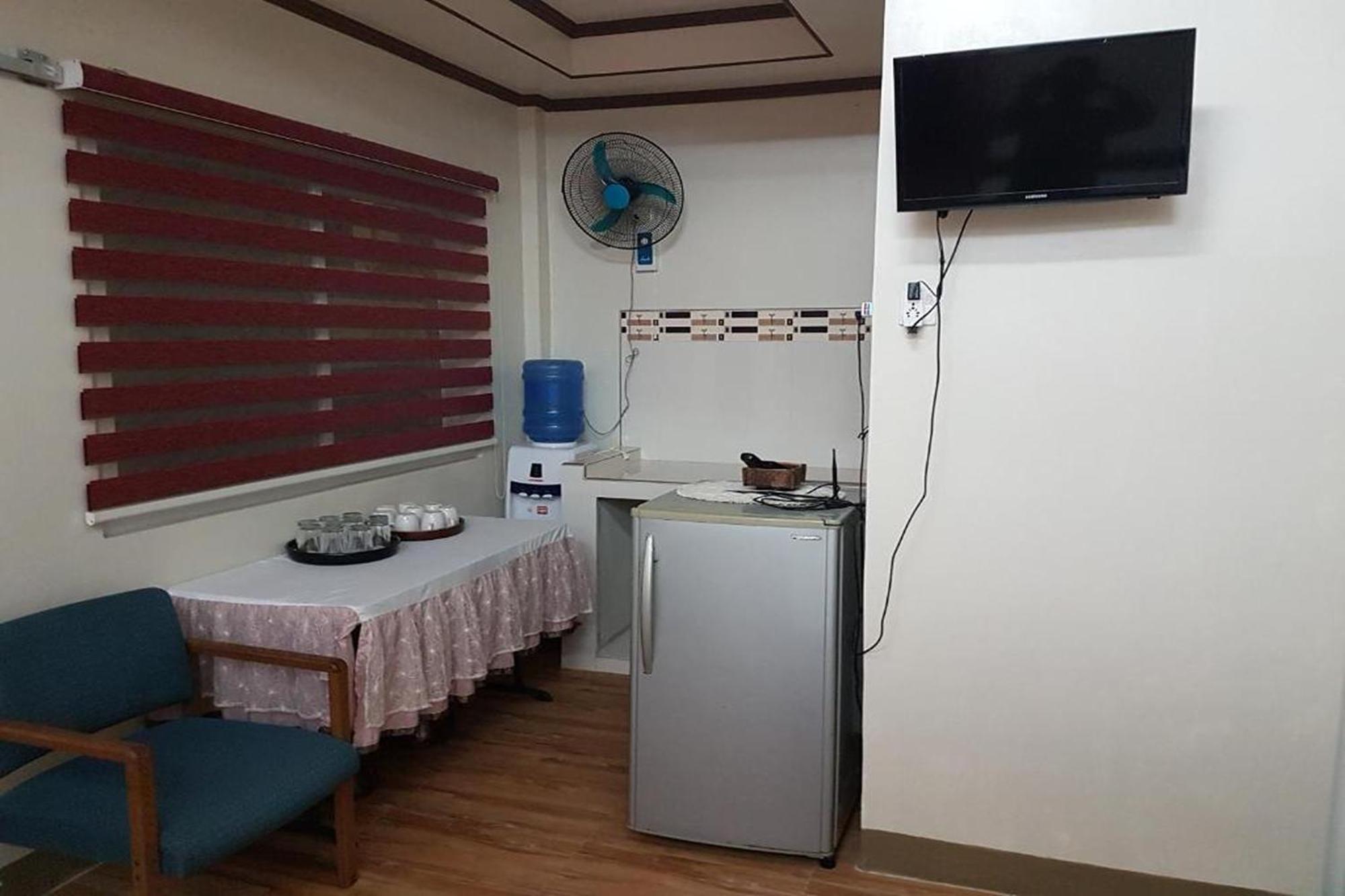 Fnt Transient House Near Hundred Islands Otel Alaminos Dış mekan fotoğraf